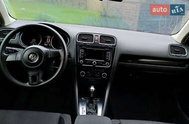 Универсал Volkswagen Golf 2011 в Сарнах