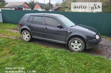 Хетчбек Volkswagen Golf 2001 в Любарі