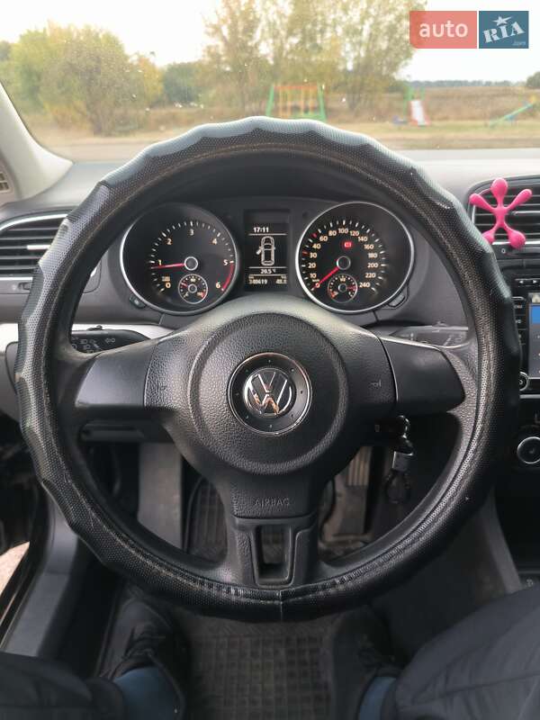 Универсал Volkswagen Golf 2011 в Полтаве