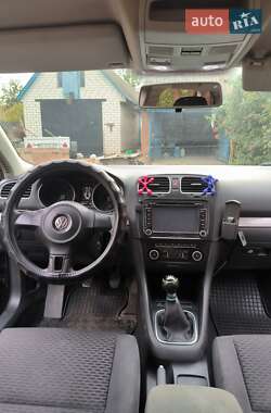 Универсал Volkswagen Golf 2011 в 