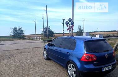 Хэтчбек Volkswagen Golf 2007 в Покровском