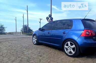 Хэтчбек Volkswagen Golf 2007 в Покровском