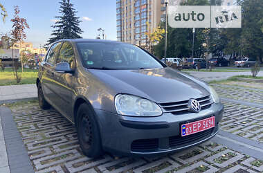 Хэтчбек Volkswagen Golf 2005 в Луцке