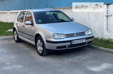 Хэтчбек Volkswagen Golf 2002 в Тернополе