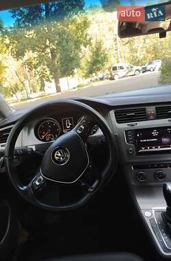 Универсал Volkswagen Golf 2015 в Буче