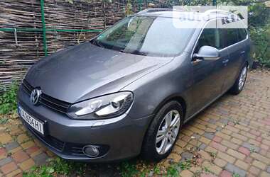 Універсал Volkswagen Golf 2011 в Києві