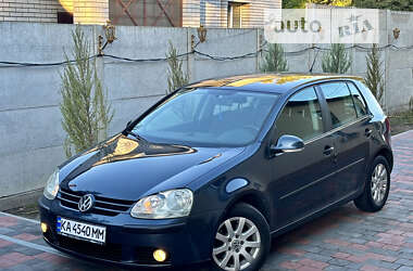 Хэтчбек Volkswagen Golf 2005 в Днепре