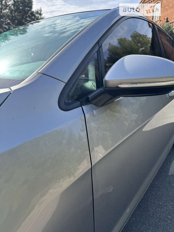 Универсал Volkswagen Golf 2015 в Виннице