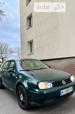 Хетчбек Volkswagen Golf 1999 в Києві