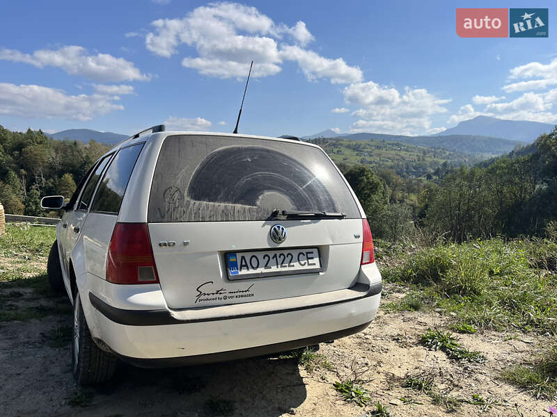 Універсал Volkswagen Golf 2001 в Рахові