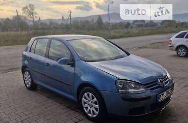 Хетчбек Volkswagen Golf 2005 в Надвірній