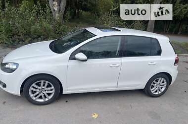 Хэтчбек Volkswagen Golf 2009 в Луцке