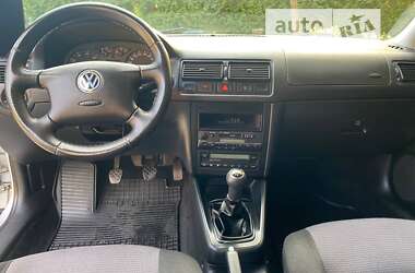 Универсал Volkswagen Golf 2001 в Пустомытах