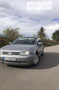 Хетчбек Volkswagen Golf 2002 в Борщеві