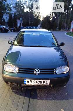 Хэтчбек Volkswagen Golf 2000 в Виннице