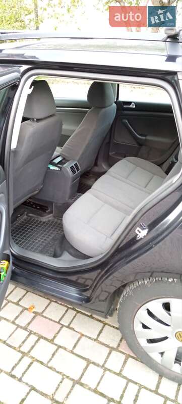 Універсал Volkswagen Golf 2007 в Івано-Франківську