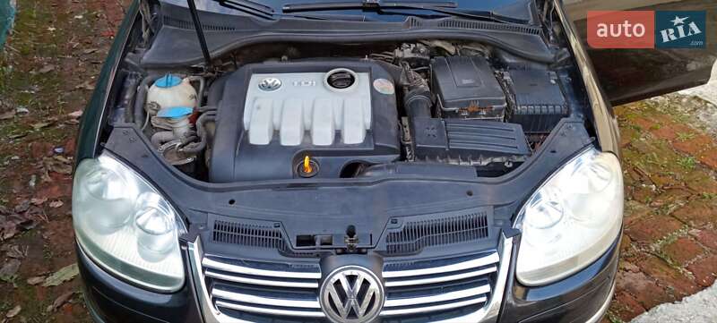 Універсал Volkswagen Golf 2007 в Івано-Франківську