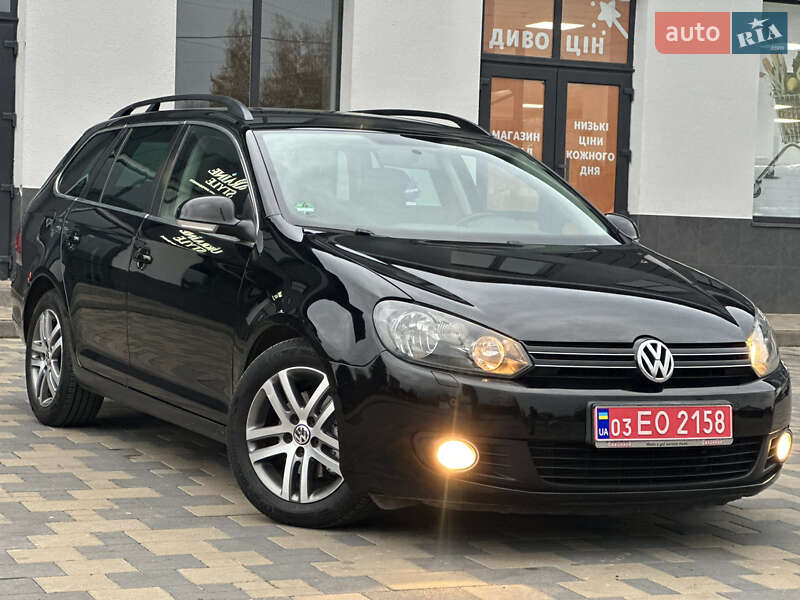 Універсал Volkswagen Golf 2010 в Володимирі