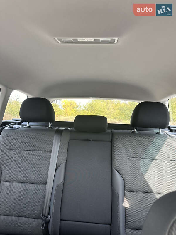 Універсал Volkswagen Golf 2015 в Запоріжжі