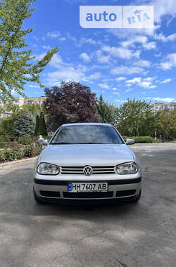 Хэтчбек Volkswagen Golf 1998 в Одессе