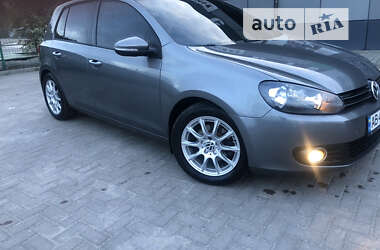 Хэтчбек Volkswagen Golf 2009 в Виннице