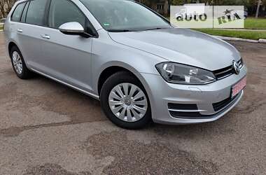 Универсал Volkswagen Golf 2014 в Ровно