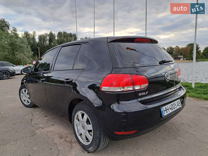 Хэтчбек Volkswagen Golf 2011 в Балте