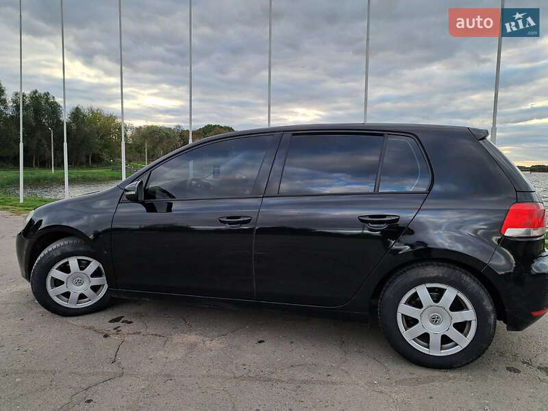 Хэтчбек Volkswagen Golf 2011 в Балте