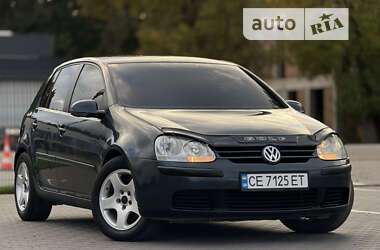 Хэтчбек Volkswagen Golf 2005 в Черновцах