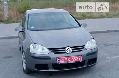 Хэтчбек Volkswagen Golf 2005 в Запорожье