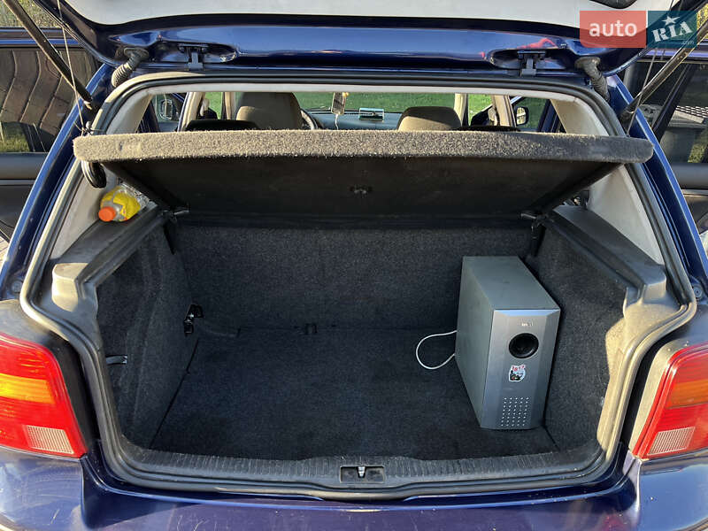 Хэтчбек Volkswagen Golf 2001 в Нововолынске фото 9 Хэтчбек Volkswagen Golf 2001 в Нововолынске