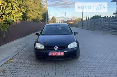 Хетчбек Volkswagen Golf 2005 в Луцьку