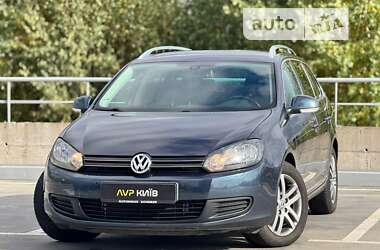 Универсал Volkswagen Golf 2010 в Киеве