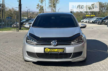 Хэтчбек Volkswagen Golf 2011 в Черновцах