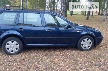 Универсал Volkswagen Golf 2002 в Зенькове