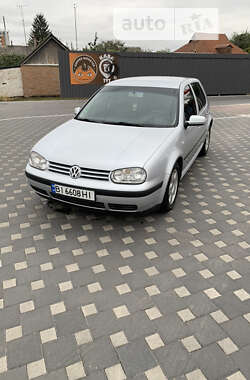 Хетчбек Volkswagen Golf 2002 в Полтаві