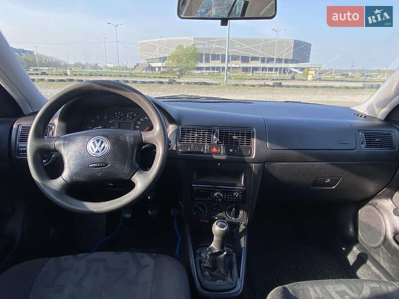 Хетчбек Volkswagen Golf 1998 в Львові