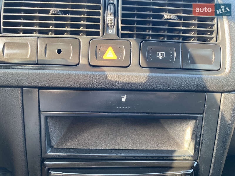 Хетчбек Volkswagen Golf 1998 в Львові