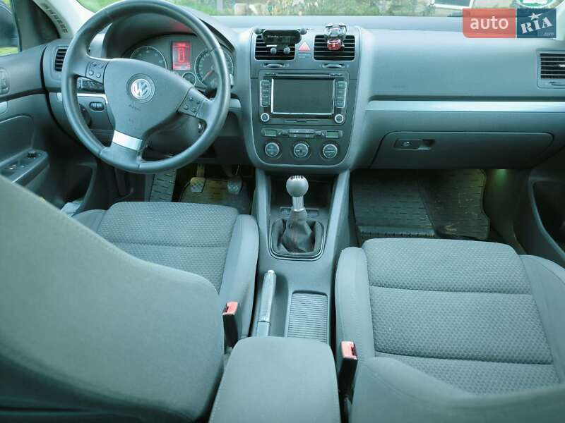 Универсал Volkswagen Golf 2009 в Ворохте