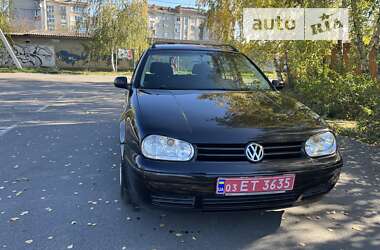 Універсал Volkswagen Golf 2003 в Рівному