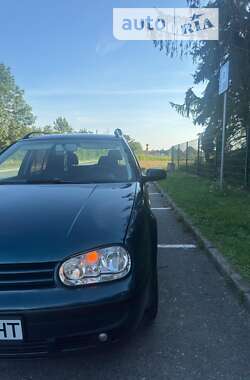 Универсал Volkswagen Golf 2004 в Турке