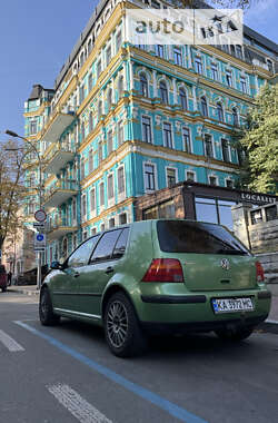 Хэтчбек Volkswagen Golf 1998 в Киеве