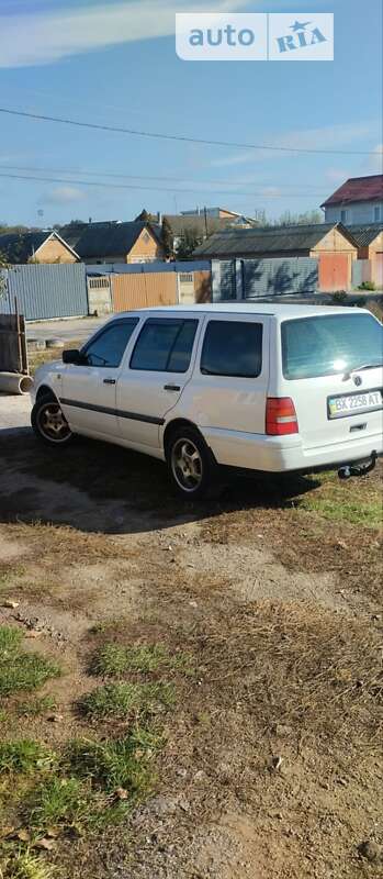 Універсал Volkswagen Golf 1997 в Вінниці