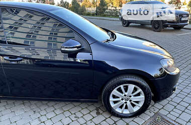 Хэтчбек Volkswagen Golf 2011 в Ивано-Франковске