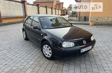 Хетчбек Volkswagen Golf 2001 в Коломиї