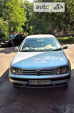 Хэтчбек Volkswagen Golf 2001 в Харькове