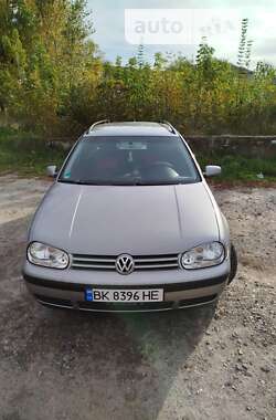 Універсал Volkswagen Golf 2003 в Здолбуніві