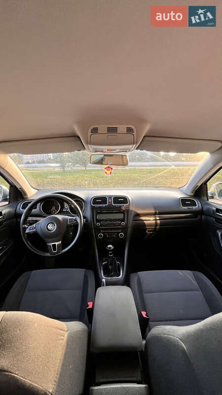 Універсал Volkswagen Golf 2010 в Нетішині