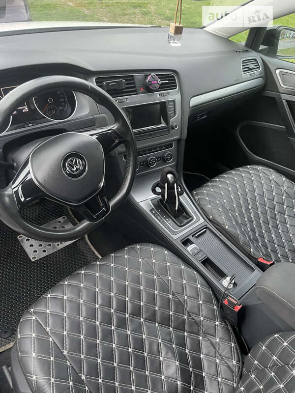 Volkswagen Golf 2013