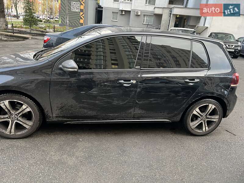 Хетчбек Volkswagen Golf 2011 в Києві